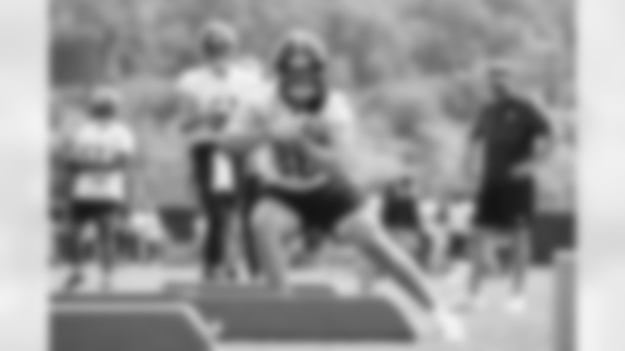 Pittsburgh Steelers tight end Pat Freiermuth (88) participates in the Organized Team Activities (OTAs), Tuesday May 23, 2023 at the UPMC Rooney Sports Complex. (Abigail Dean / Pittsburgh Steelers)