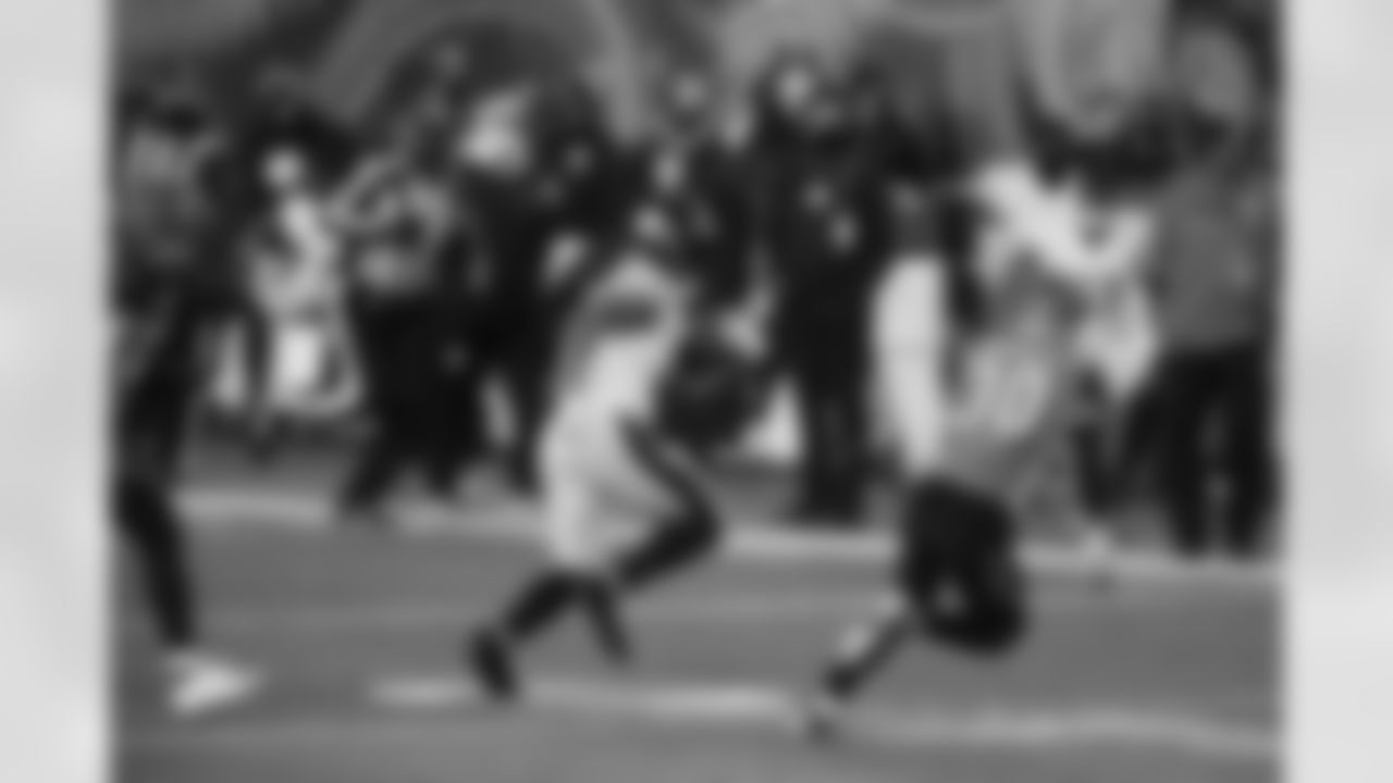 Pittsburgh Steelers running back Benny Snell Jr. (24) during a regular season game between the Pittsburgh Steelers and the Cincinnati Bengals, Monday, Dec. 21, 2020 in Cincinnati, OH. (Jay LaPrete / Pittsburgh Steelers)
