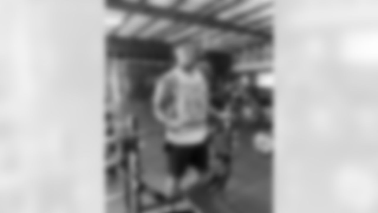 Pittsburgh Steelers offensive tackle Aviante Collins (via Instagram)