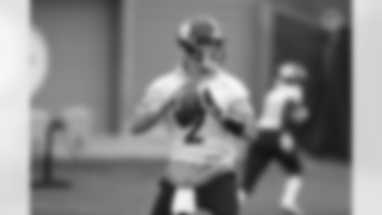 Pittsburgh Steelers quarterback Mason Rudolph (2) during practice at the UPMC Rooney Sports Complex preparing for a Week 11 matchup against the Los Angeles Chargers, Friday, Nov. 19, 2021 in Pittsburgh, PA. (Karl Roser / Pittsburgh Steelers)