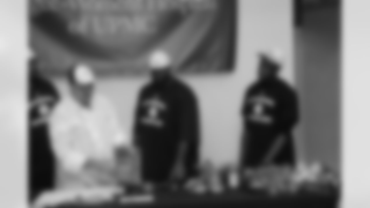 Cooking Healthy with Max Starks, Nick Eason, Dennis Dixon and Tony Hills