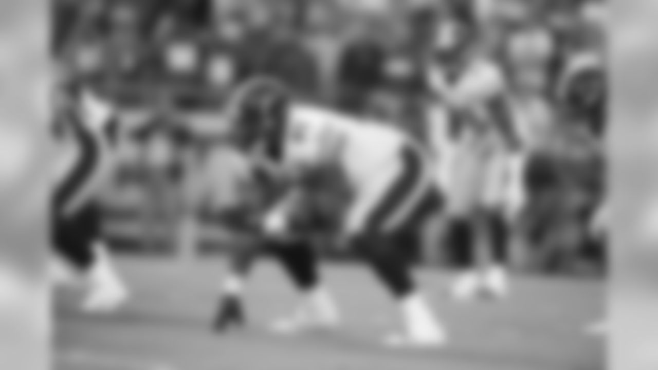 A 2017 Regular Season game between the Pittsburgh Steelers and the Kansas City Chiefs on Sunday October 15, 2017. The Steelers defeated the Chiefs 19-13.