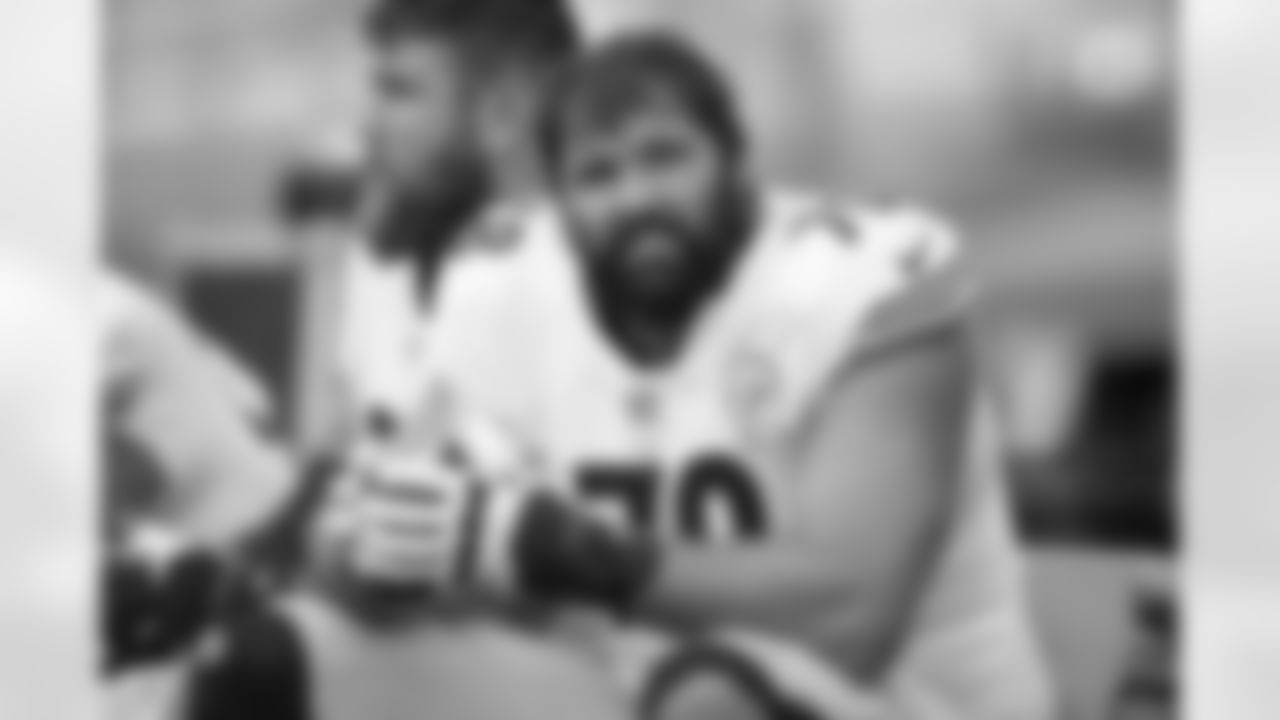 Pittsburgh Steelers offensive tackle Alejandro Villanueva (78) during a regular season game between the Pittsburgh Steelers and the Tennessee Titans, Sunday, Oct. 25, 2020 in Nashville, TN. The Steelers defeated the Titans 27-24. (Karl Roser / Pittsburgh Steelers)