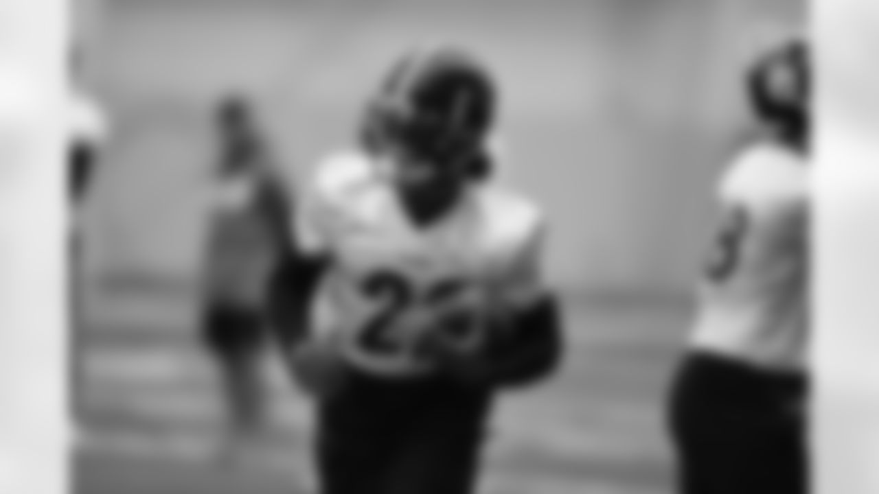 Pittsburgh Steelers running back Najee Harris (22) during practice at the UPMC Rooney Sports Complex, Wednesday, Sept. 1, 2021 in Pittsburgh, PA. (Karl Roser / Pittsburgh Steelers)