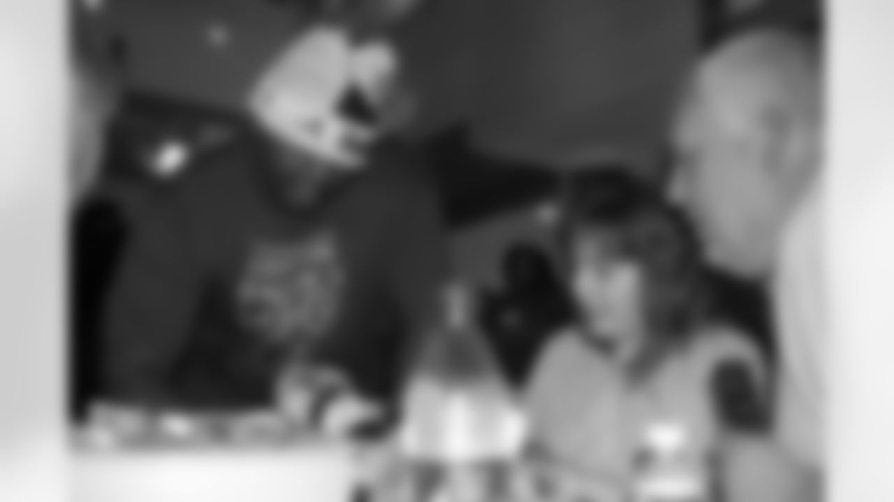 09_Childrens_Hospital_Christmas
