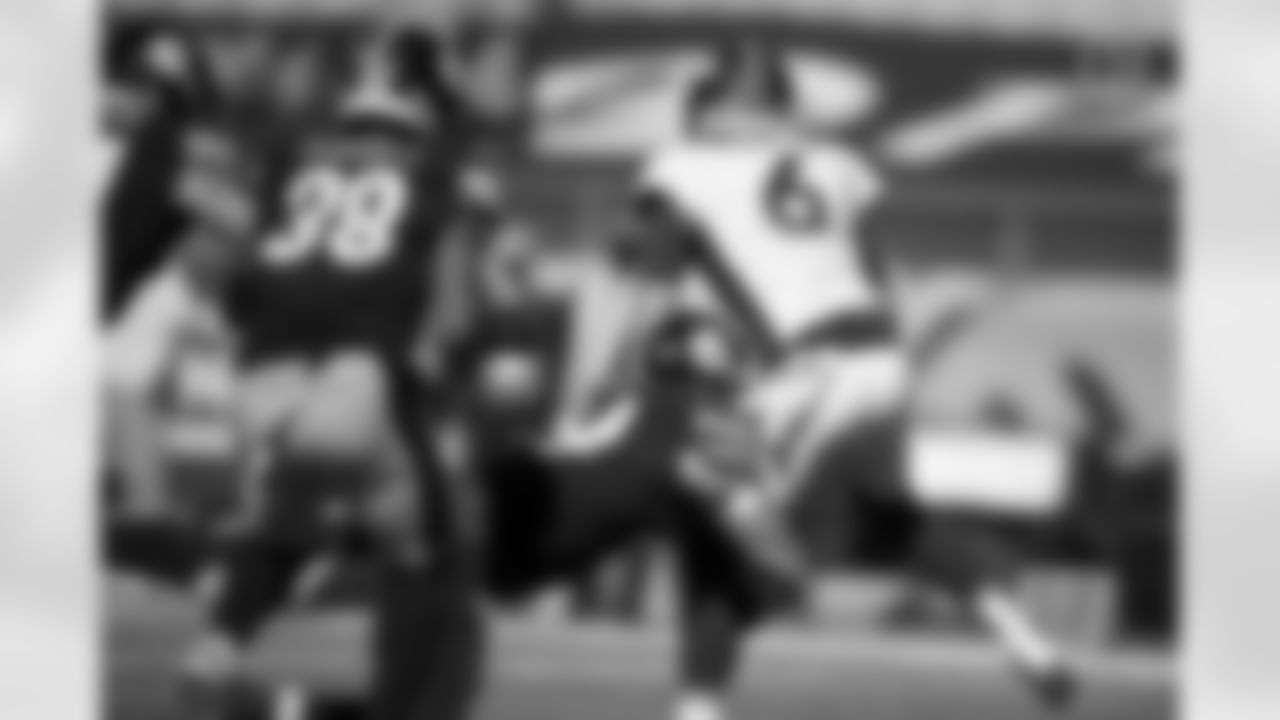 Pittsburgh Steelers fullback Derek Watt (44) during a regular season game between the Pittsburgh Steelers and the Denver Broncos, Sunday, Sept. 20, 2020 in Pittsburgh, PA. The Steelers defeated the Broncos 26-21. (Karl Roser / Pittsburgh Steelers)