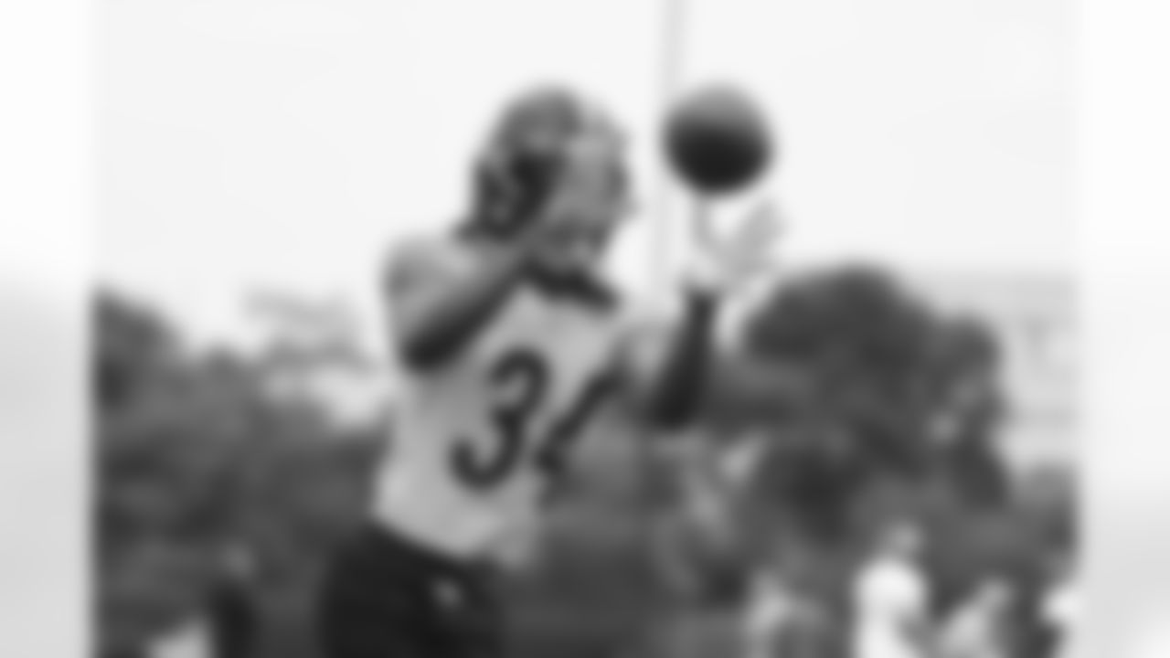 Pittsburgh Steelers safety Terrell Edmunds (34) participates in the Organized Team Activities (OTAs), Wednesday June 9, 2021 at the UPMC Rooney Sports Complex. (Karl Roser / Pittsburgh Steelers)