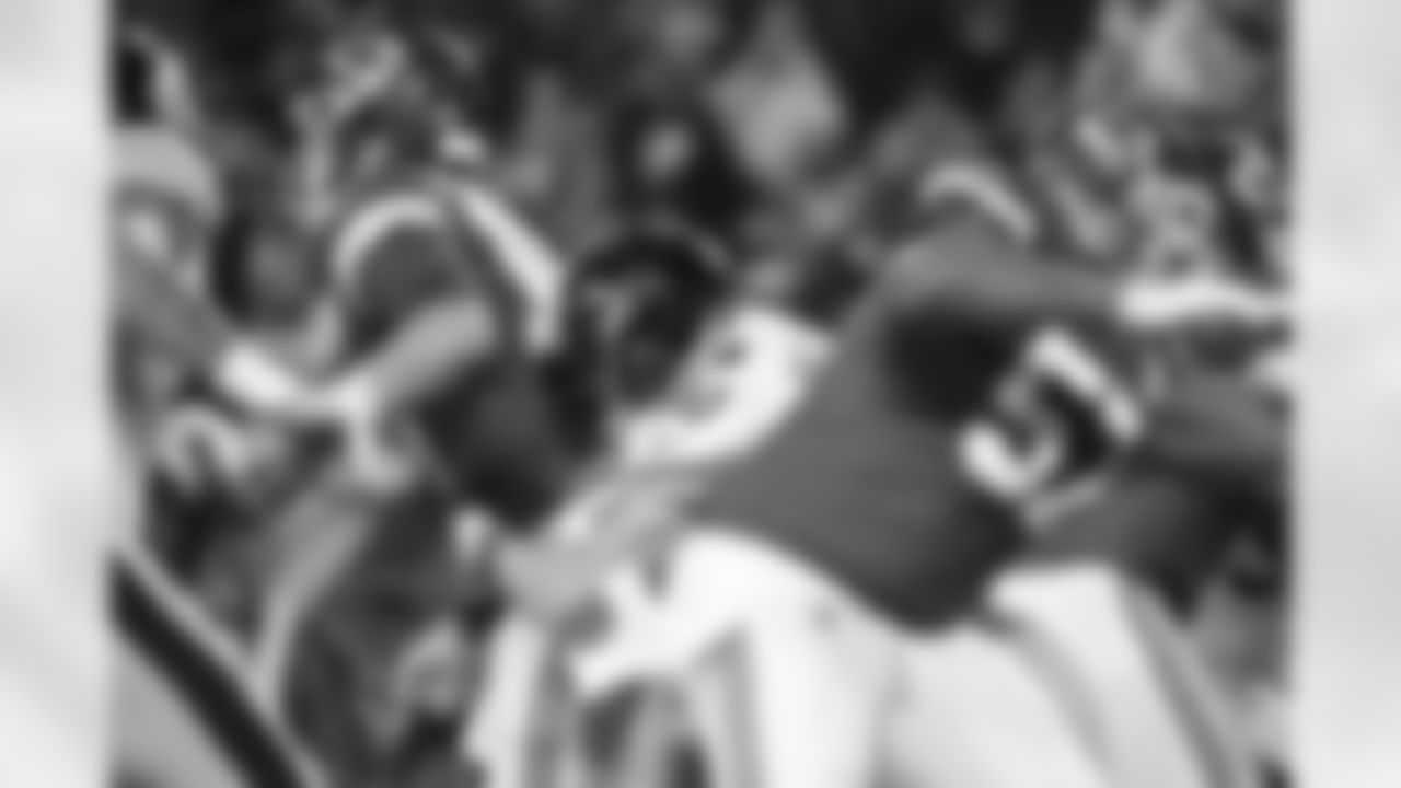 Pittsburgh Steelers linebacker T.J. Watt (90) during a postseason Wild Card Round game between the Pittsburgh Steelers and the Kansas City Chiefs, Sunday, Jan. 16, 2022 in Kansas City, MO. The Steelers lost to the Chiefs 21-42. (Caitlyn Epes / Pittsburgh Steelers)
