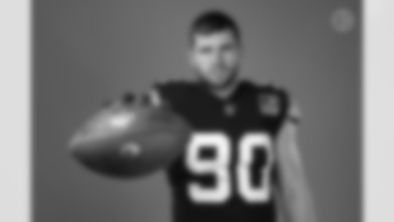 Pittsburgh Steelers linebacker T.J. Watt (90) wears the throwback uniform during a photoshoot, Tuesday, Nov. 15, 2022 in Pittsburgh, PA. (Karl Roser / Pittsburgh Steelers)