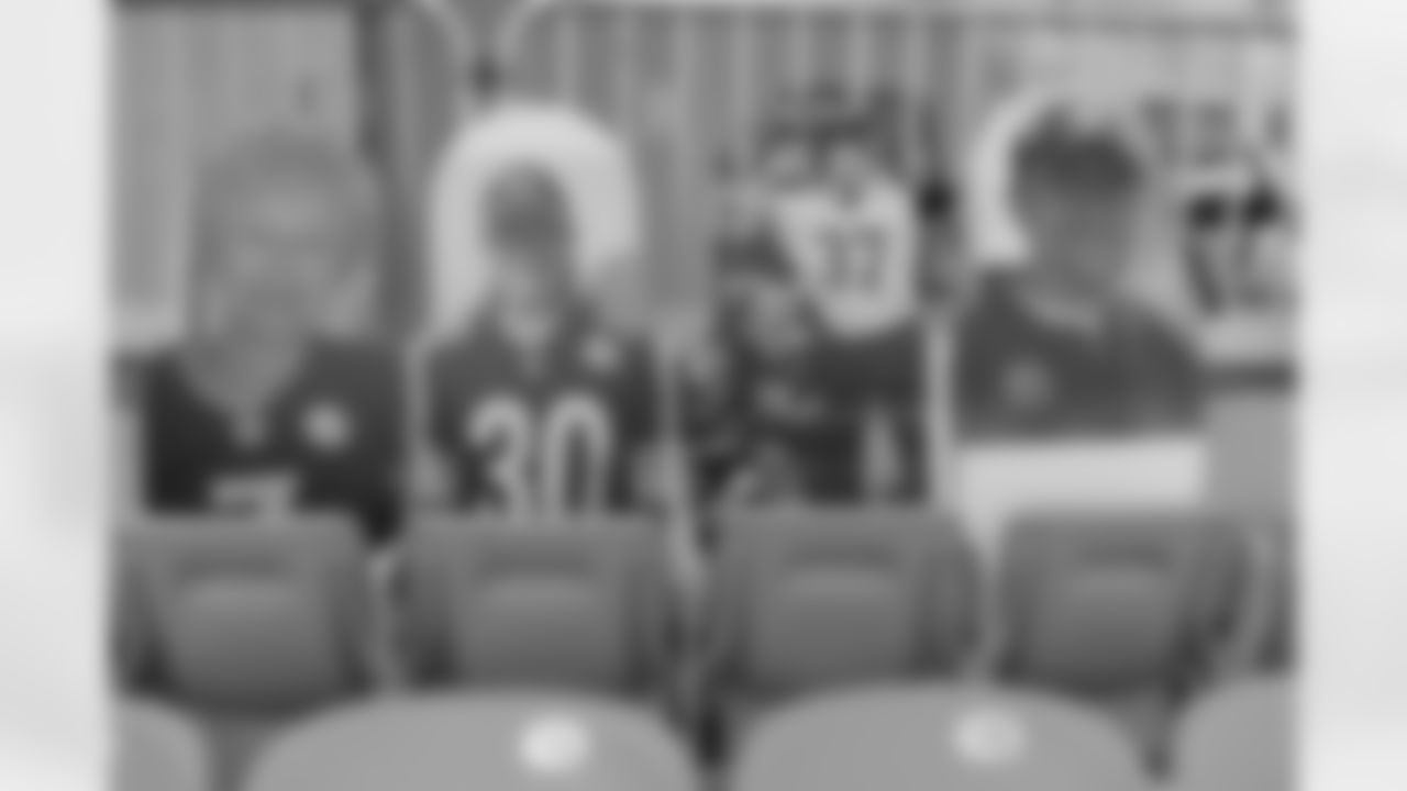 Fan cutouts at Heinz Field on Friday, Nov. 13, 2020 in Pittsburgh, PA. (Caitlyn Epes / Pittsburgh Steelers)