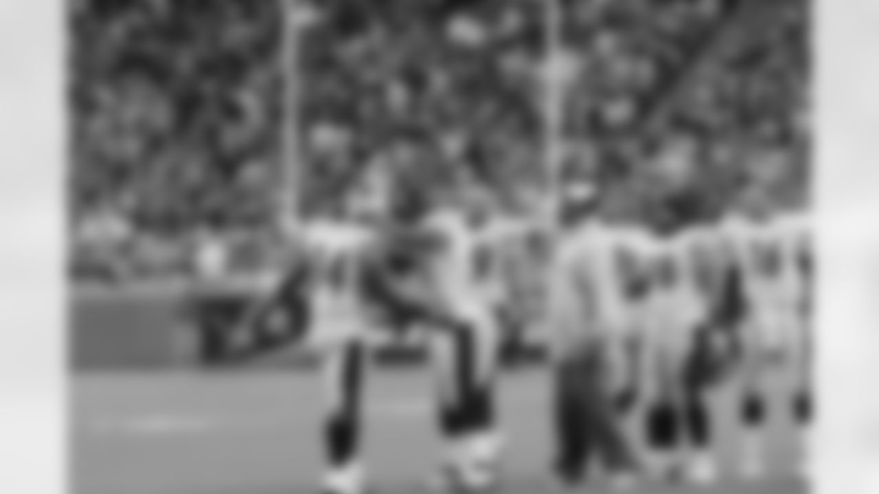 09_DET_Mendenhall1-2