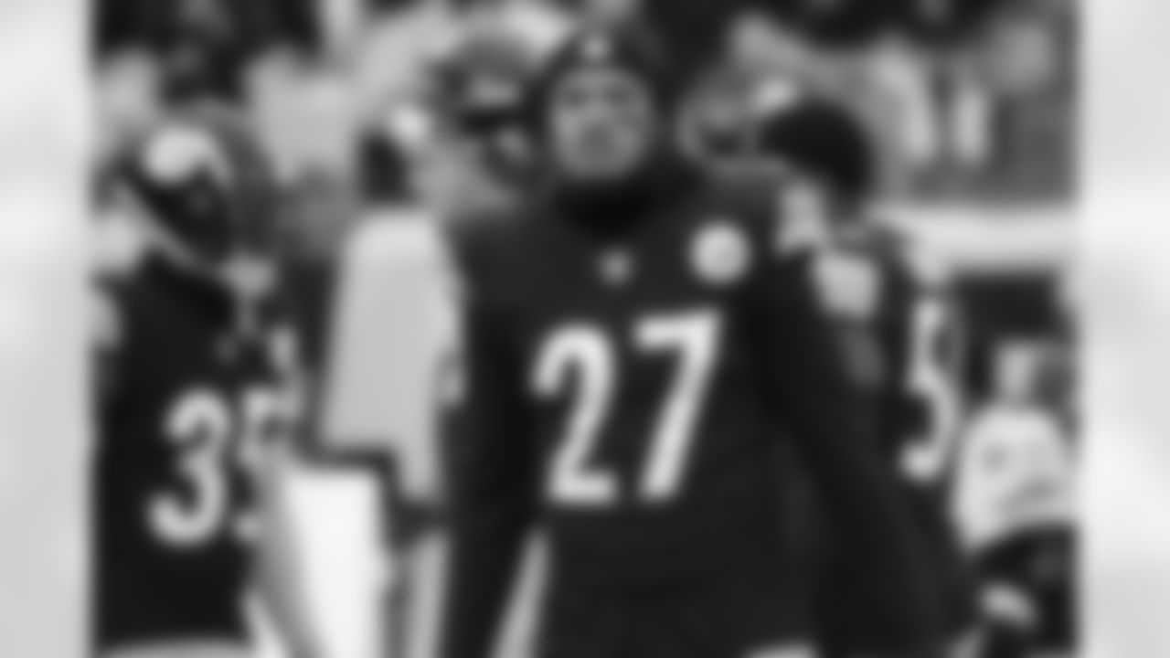Pittsburgh Steelers linebacker Marcus Allen (27) during a regular season game between the Pittsburgh Steelers and the Tennessee Titans, Sunday, Dec. 19, 2021 in Pittsburgh, PA. The Steelers beat the Titans 19-13. (Caitlyn Epes / Pittsburgh Steelers)
