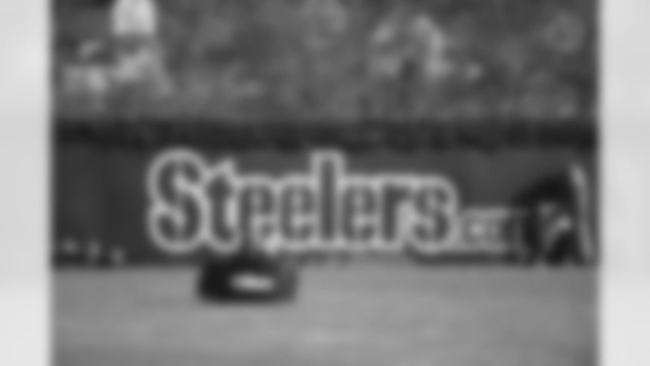 The Pittsburgh Steelers practice at the UPMC Rooney Sports Complex preparing for a Week 11 matchup against the Jacksonville Jaguars, Thursday, Nov. 19, 2020 in Pittsburgh, PA. (Caitlyn Epes / Pittsburgh Steelers)