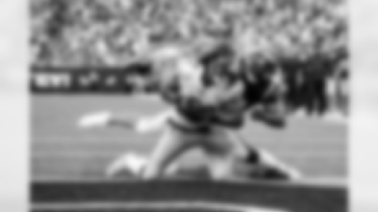 Pittsburgh Steelers running back Najee Harris (22) during a regular season game between the Pittsburgh Steelers and the Cincinnati Bengals, Sunday, Sept. 11, 2022 in Cincinnati, OH. The Steelers beat the Bengals in OT 23-20. (Abigail Dean / Pittsburgh Steelers)