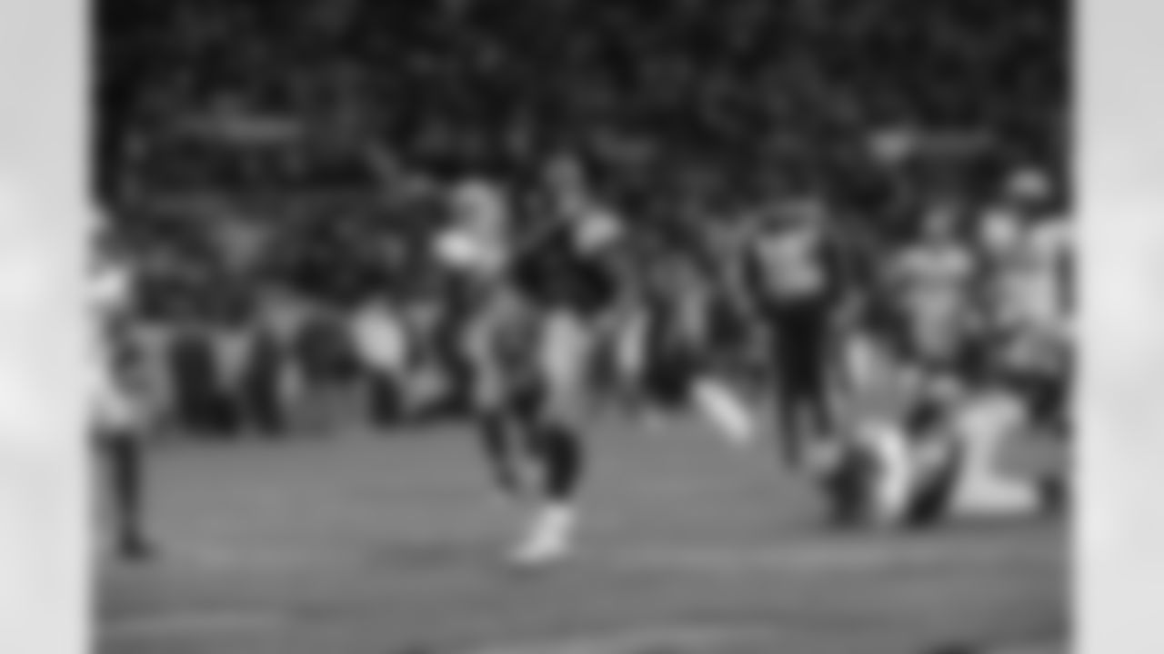 09_GB_Moore