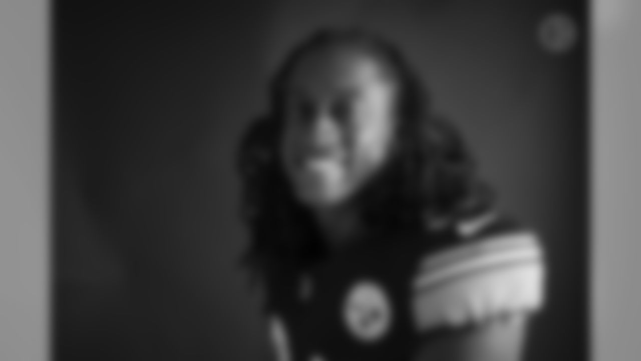 Pittsburgh Steelers safety Terrell Edmunds (34) poses for a photo during the Steelers 2020 media day, Thursday, Aug. 6, 2020 in Pittsburgh, PA. (Karl Roser / Pittsburgh Steelers)