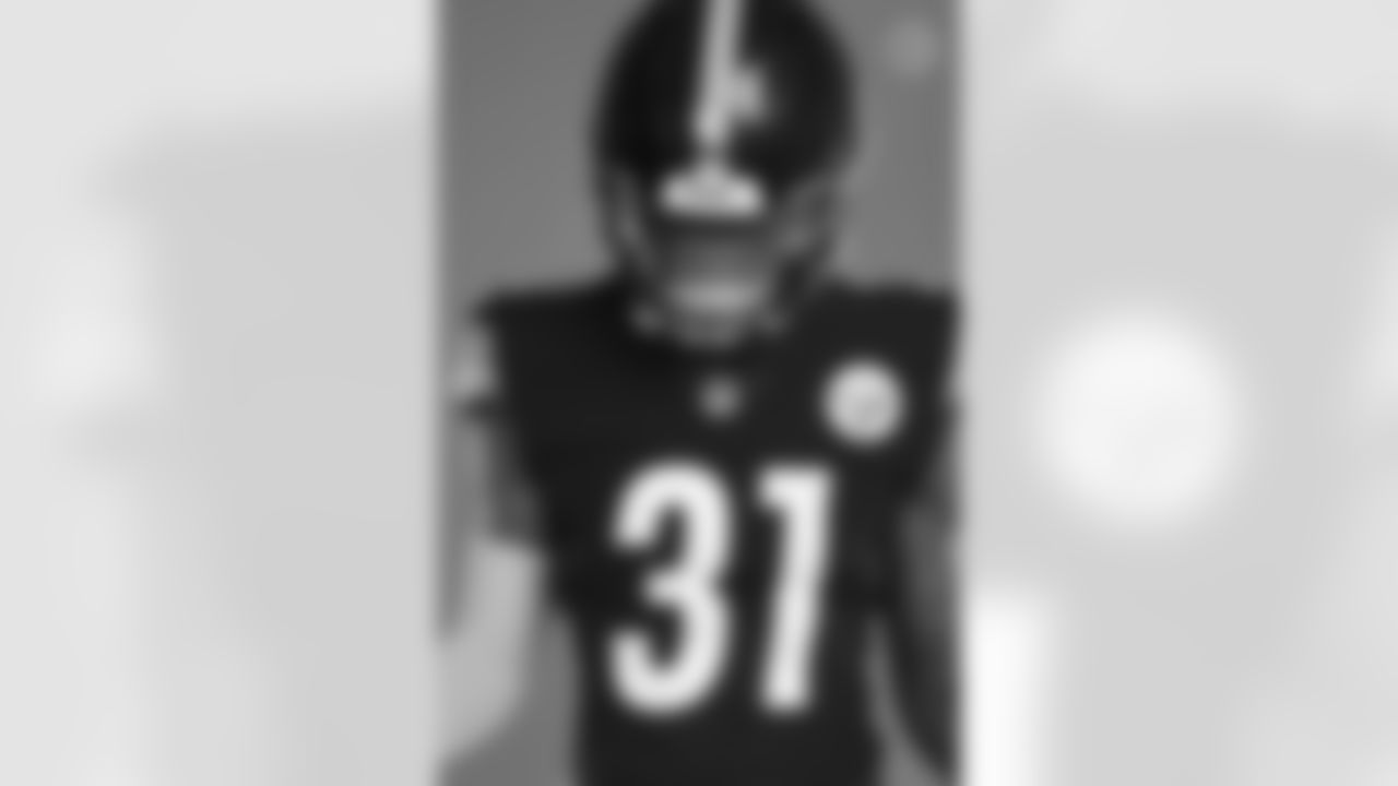 Pittsburgh Steelers cornerback Justin Layne (31) poses for a photo during the Steelers 2021 media day, Saturday, July 24, 2021 in Pittsburgh, PA. (Caitlyn Epes / Pittsburgh Steelers)