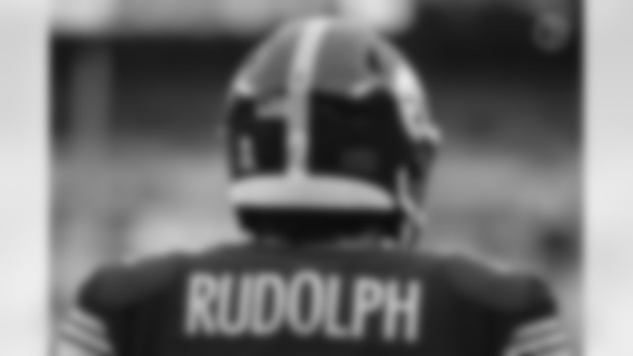 Pittsburgh Steelers quarterback Mason Rudolph (2) during a regular season game between the Pittsburgh Steelers and the Detroit Lions, Sunday, Nov. 14, 2021 in Pittsburgh, PA. The Steelers and the Lions tied in OT 16-16. (Caitlyn Epes / Pittsburgh Steelers)