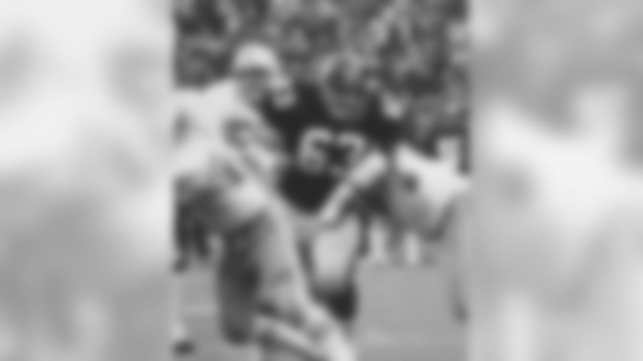 Ernie Holmes (72-77)