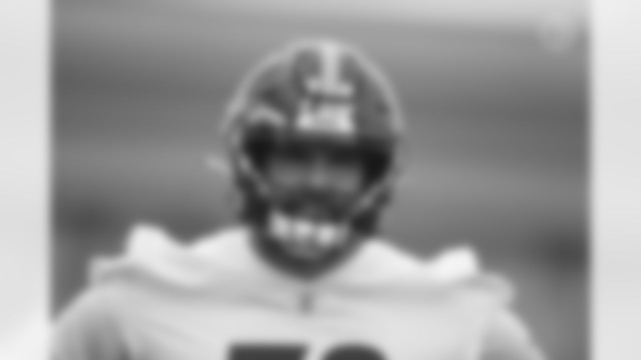 Pittsburgh Steelers offensive tackle Alejandro Villanueva (78) practices at the UPMC Rooney Sports Complex preparing for a Week 1 matchup against the New York Giants, Friday, Sept. 11, 2020 in Pittsburgh, PA. (Karl Roser / Pittsburgh Steelers)