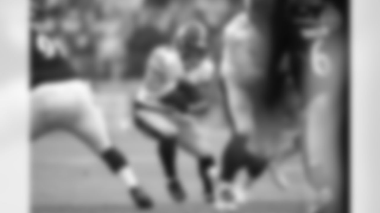 Pittsburgh Steelers running back Benny Snell Jr. (24) during a regular season game between the Pittsburgh Steelers and the Baltimore Ravens, Sunday, Jan. 9, 2022 in Baltimore, MD. The Steelers beat the Ravens 16-13. (Karl Roser / Pittsburgh Steelers)