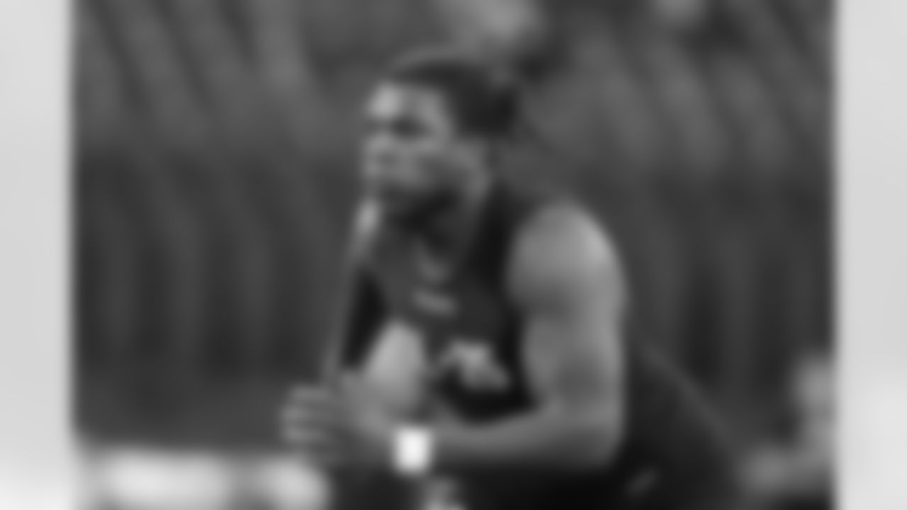 OT Broderick Jones