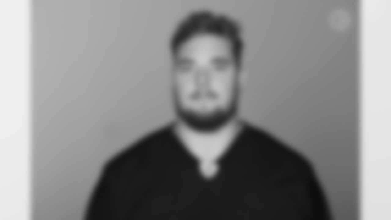 OL Mason Cole - No. 61
