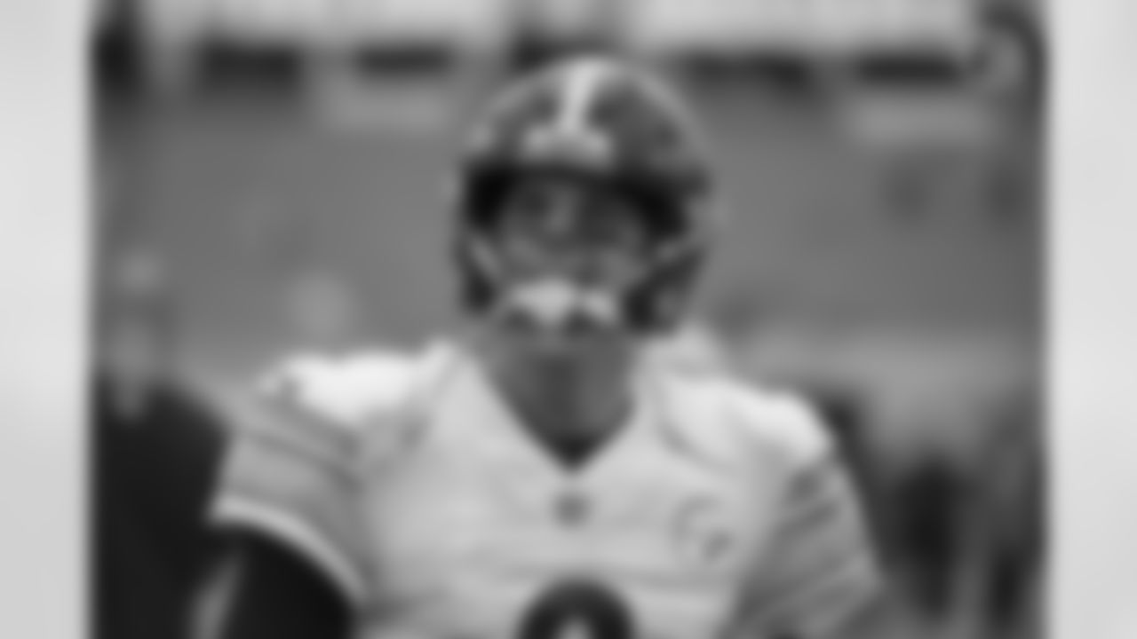Pittsburgh Steelers quarterback Mason Rudolph (2) during a regular season game between the Pittsburgh Steelers and the Jacksonville Jaguars, Sunday, Nov. 22, 2020 in Jacksonville, FL. The Steelers defeated the Jaguars 27-3. (Karl Roser / Pittsburgh Steelers)