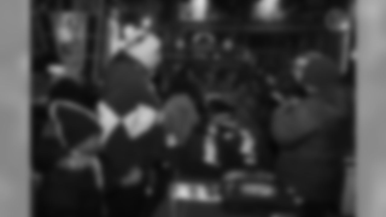 2019_HuddlefortheHolidays_1203rm_00053