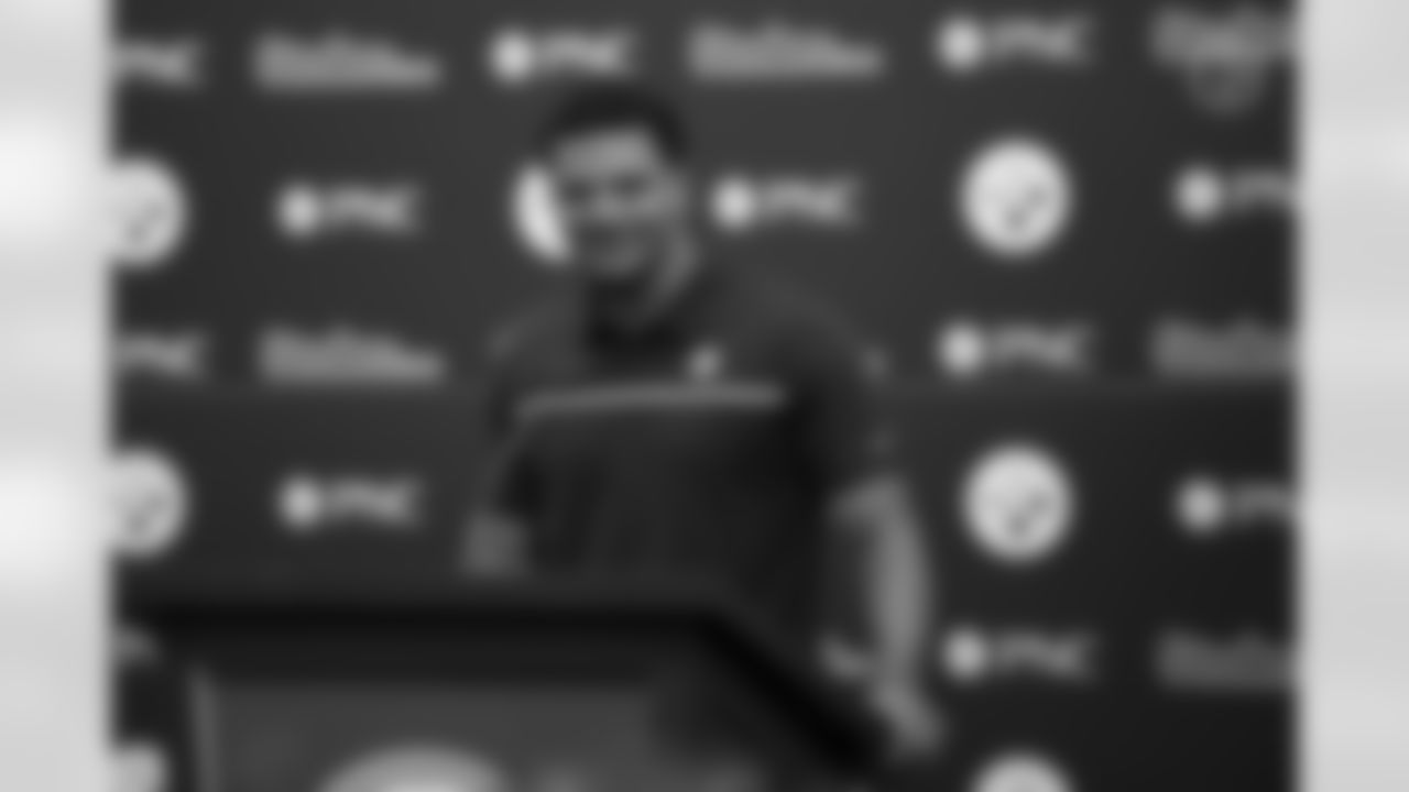 Pittsburgh Steelers safety Minkah Fitzpatrick (39) speaks at a press conference regarding his new contract extension at the UPMC Rooney Sports Complex on Thursday, June 16, 2022. (Abigail Dean / Pittsburgh Steelers)