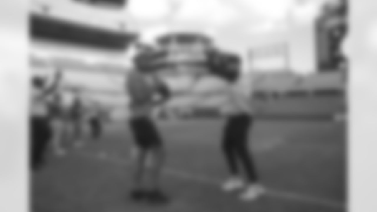 The Steelers hosted Heroes at Heinz Field, giving back to veterans, Tuesday, Sept. 7, 2021. (Caitlyn Epes / Pittsburgh Steelers)