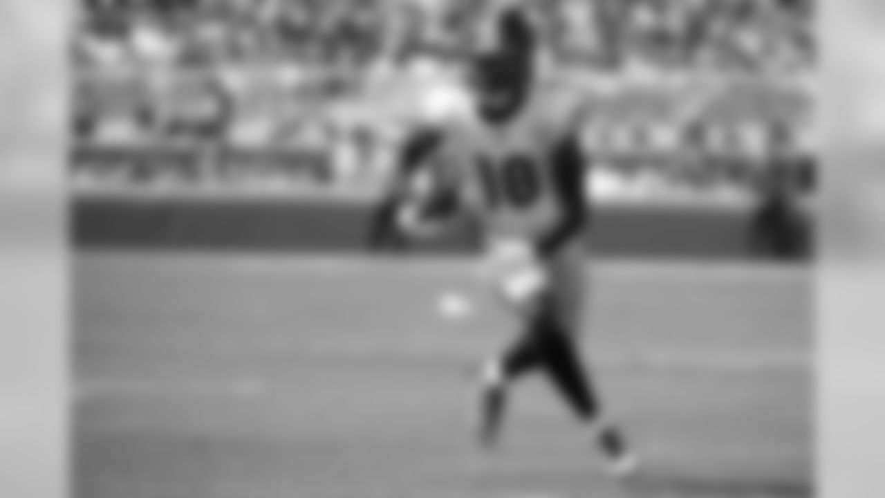 A 2019 regular season game between the Pittsburgh Steelers and the San Francisco 49ers on Sunday, September 22, 2019. The 49ers defeated the Steelers 24-20.