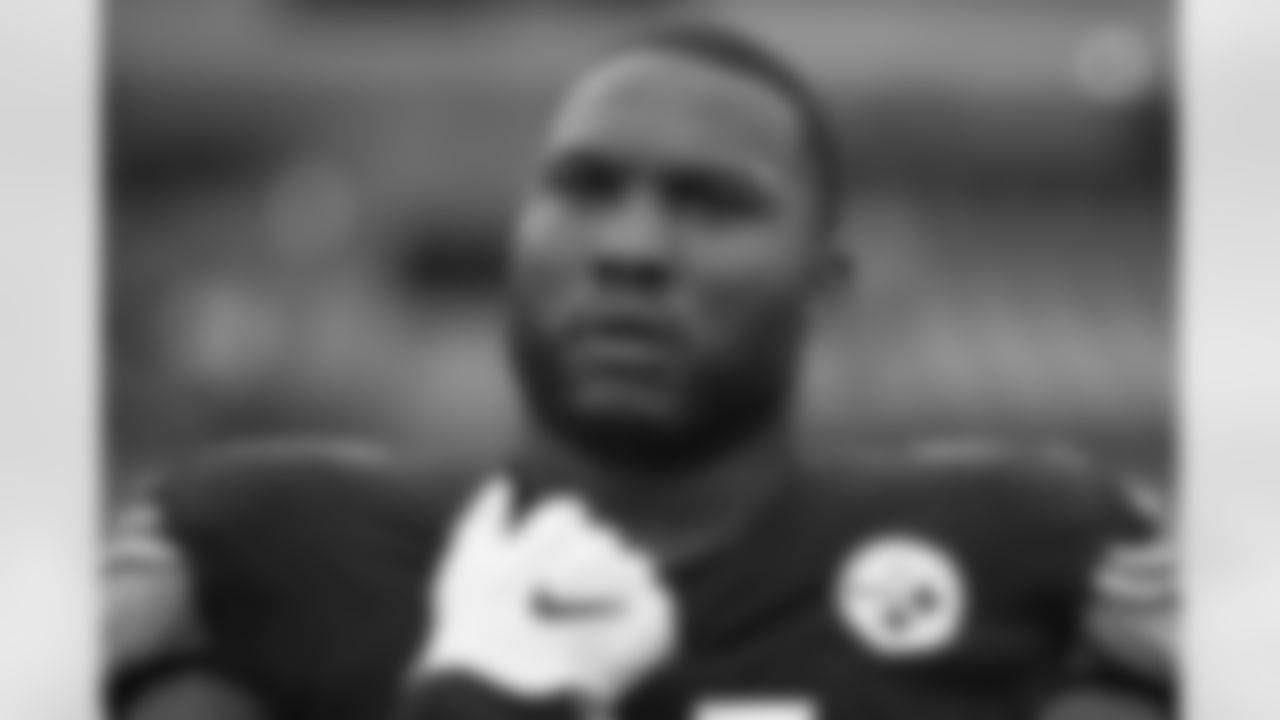 Pittsburgh Steelers defensive end Stephon Tuitt (91) during a regular season game between the Pittsburgh Steelers and the Philadelphia Eagles, Sunday, Oct. 11, 2020 in Pittsburgh, PA. The Steelers defeated the Eagles 38-29. (Karl Roser / Pittsburgh Steelers)