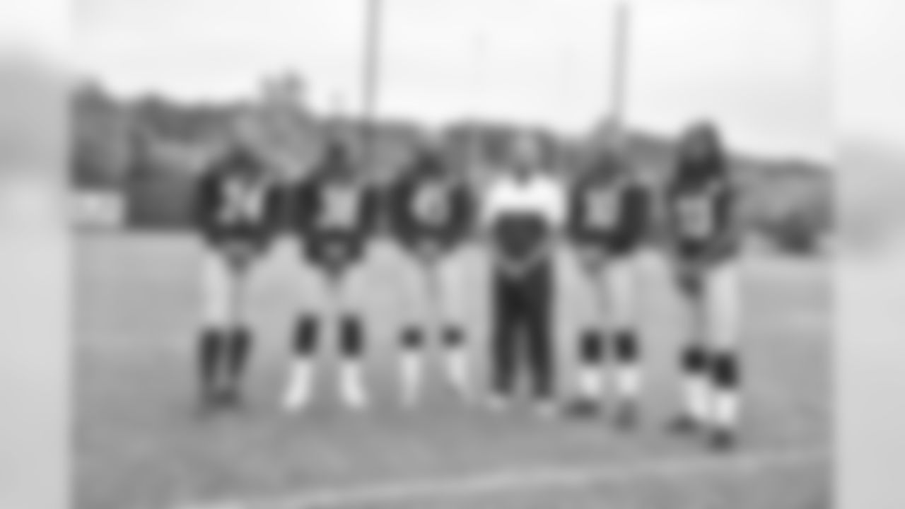The Pittsburgh Steelers take a team photo at the UPMC Rooney Sports Complex.
