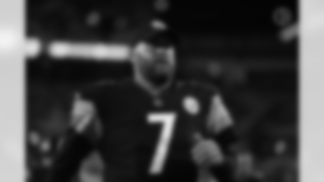 Pittsburgh Steelers quarterback Ben Roethlisberger (7) during a regular season game between the Pittsburgh Steelers and the Seattle Seahawks, Sunday, Oct. 17, 2021 in Pittsburgh, PA. (Caitlyn Epes / Pittsburgh Steelers)