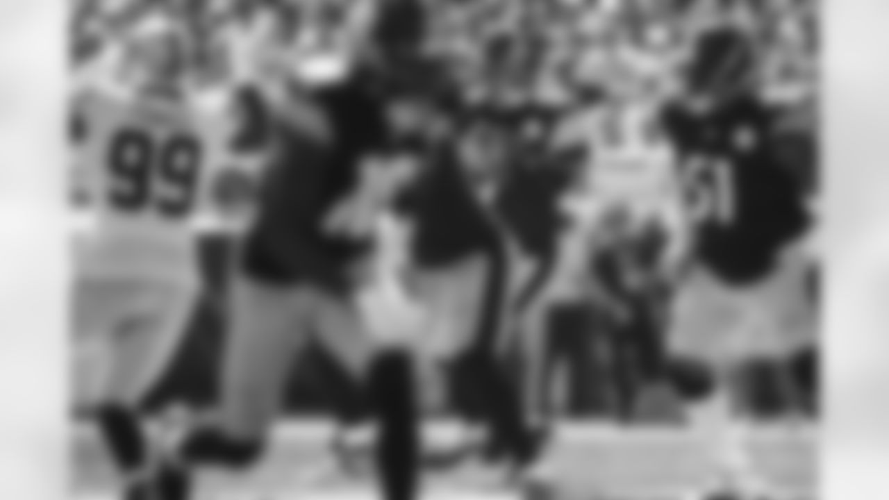 Pittsburgh Steelers quarterback Ben Roethlisberger (7) during a regular season game between the Pittsburgh Steelers and the Las Vegas Raiders, Sunday, Sept. 19, 2021 in Pittsburgh, PA. (Caitlyn Epes / Pittsburgh Steelers)