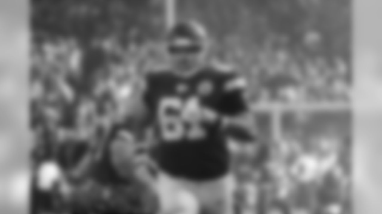 OL Stefen Wisniewski - No. 61