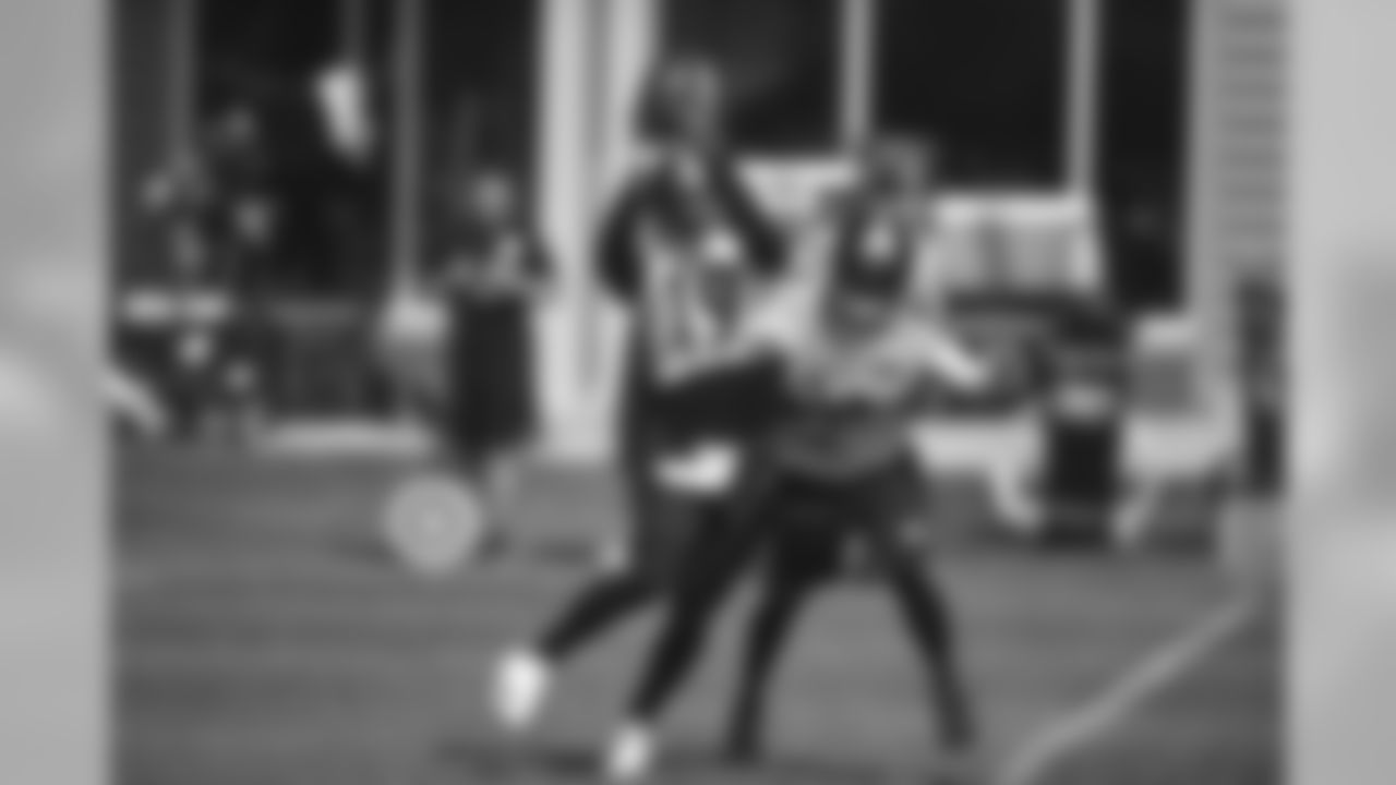 JuJu Smith-Schuster and Mike Hilton
