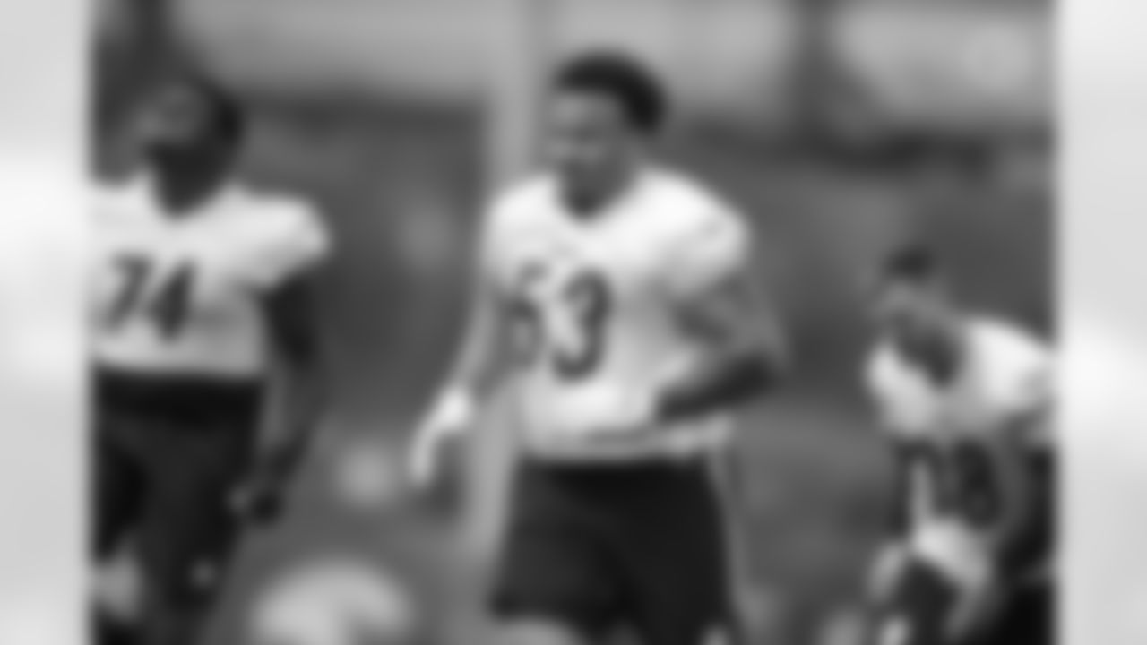 Pittsburgh Steelers center Kendrick Green (53) practices at the UPMC Rooney Sports Complex during rookie minicamp, Sunday, May 16, 2021 in Pittsburgh, PA. (Karl Roser / Pittsburgh Steelers)