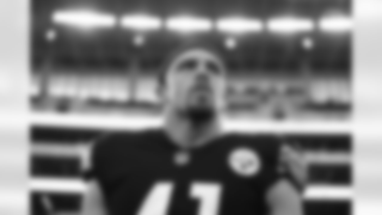 Pittsburgh Steelers linebacker Robert Spillane (41) during a regular season game between the Pittsburgh Steelers and the Dallas Cowboys, Sunday, Nov. 8, 2020 in Dallas, TX. (Karl Roser / Pittsburgh Steelers)