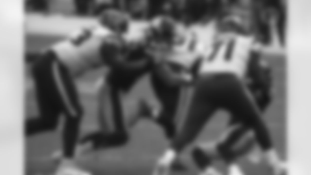 Pittsburgh Steelers linebacker Alex Highsmith (56) during a regular season game between the Pittsburgh Steelers and the Houston Texans, Sunday, Sept. 27, 2020 in Pittsburgh, PA. The Steelers beat the Texans 28-21. (Caitlyn Epes / Pittsburgh Steelers)