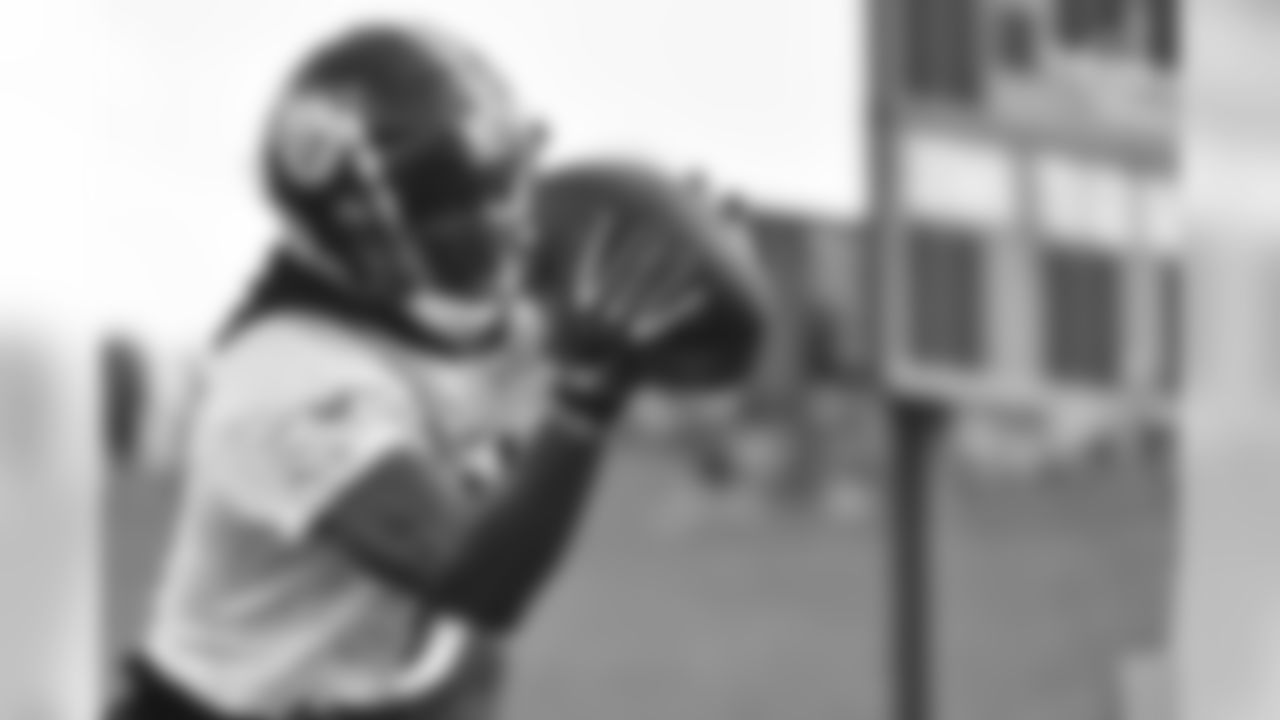 Tevin Jones