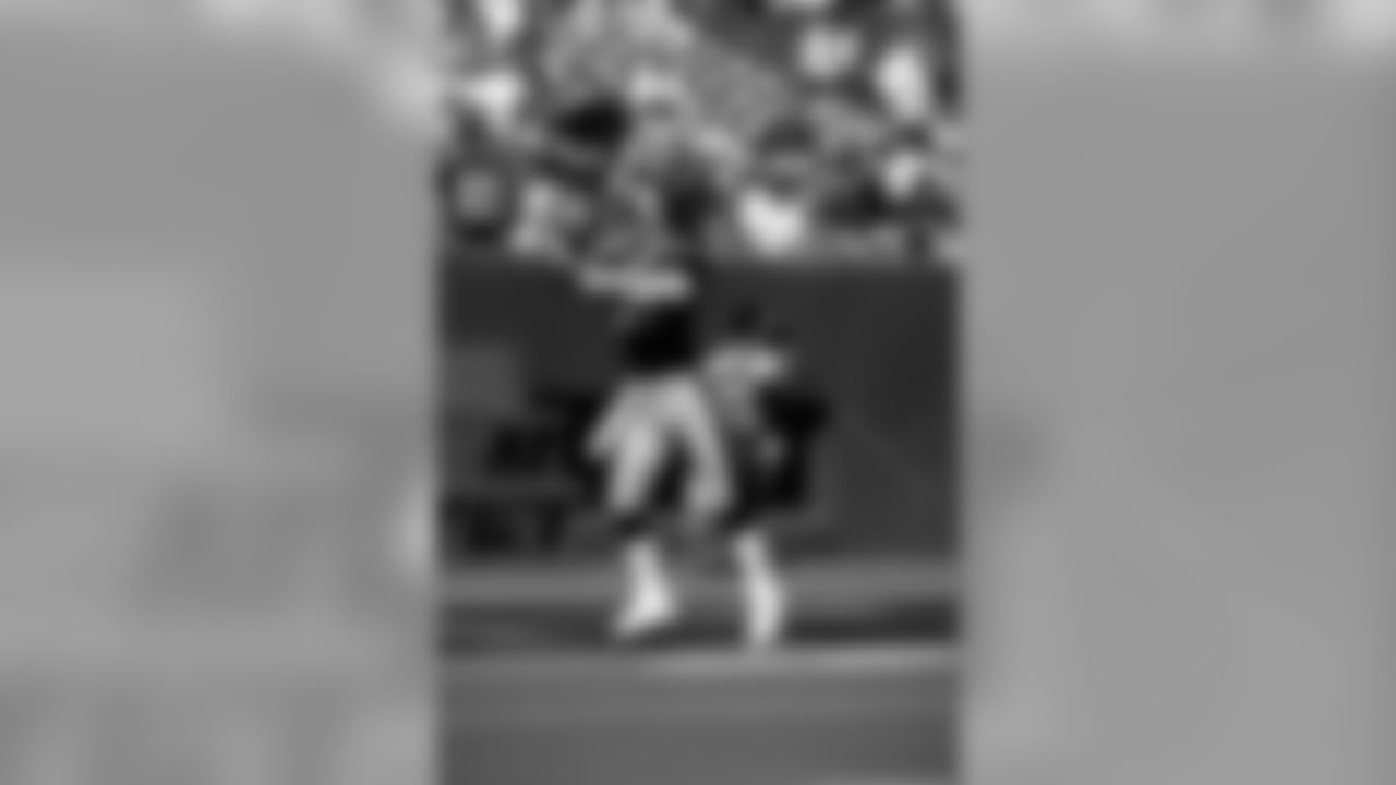 5. Louis Lipps (1984-1991) - 1,212 yards