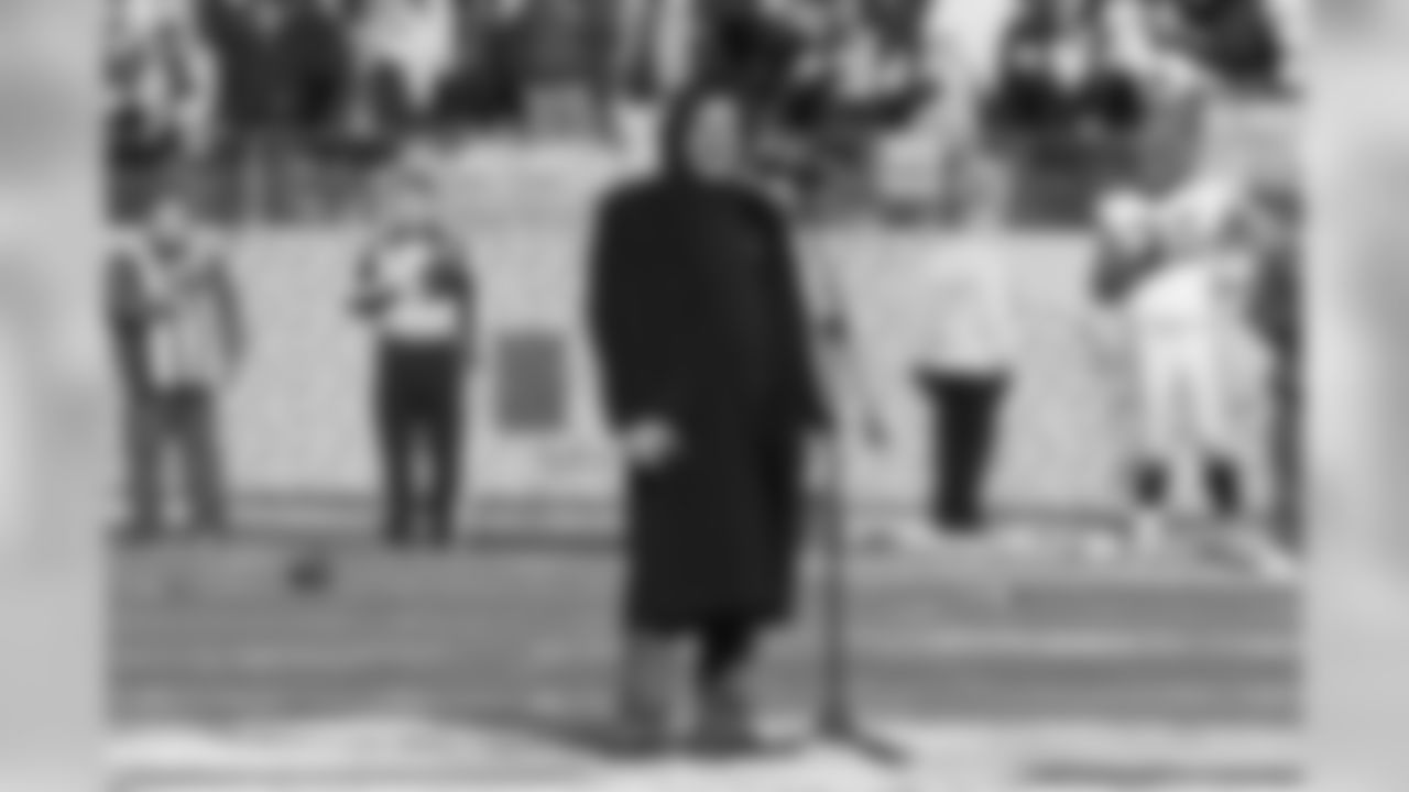 09_OAK_NAtionalAnthem