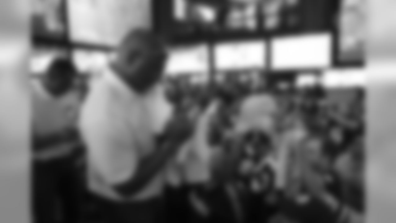 Steelers Nation Unite hosted a Road Warrior block party for fans at Tom's Watch Bar in Los Angeles, which featured appearances by Steelers Legends Dermontti Dawson and Rod Woodson.