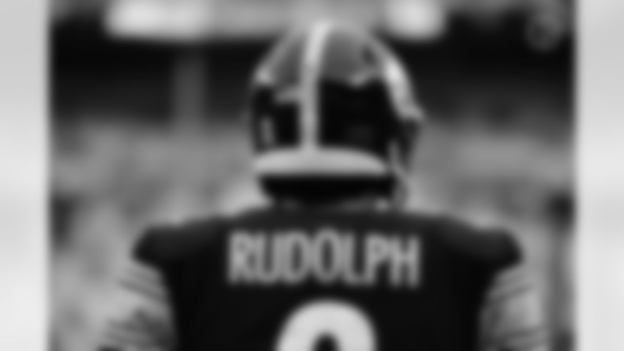Pittsburgh Steelers quarterback Mason Rudolph (2) during a regular season game between the Pittsburgh Steelers and the Detroit Lions, Sunday, Nov. 14, 2021 in Pittsburgh, PA. (Caitlyn Epes / Pittsburgh Steelers)