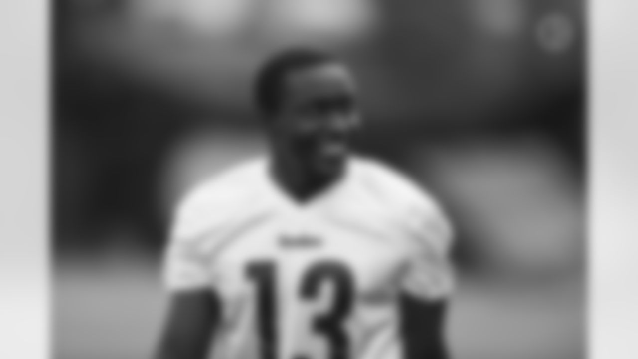 Pittsburgh Steelers wide receiver James Washington (13) participates in the Organized Team Activities (OTAs), Wednesday June 2, 2021 at the UPMC Rooney Sports Complex. (Karl Roser / Pittsburgh Steelers)
