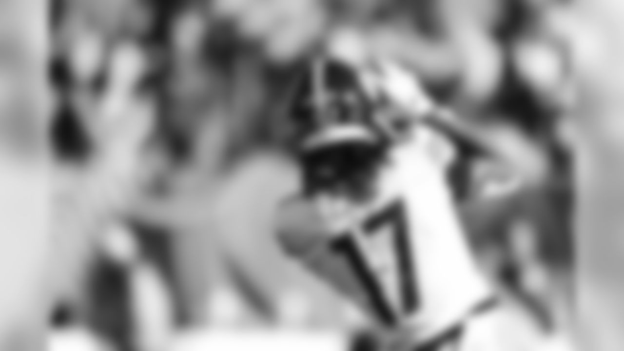 A 2019 regular season game between the Pittsburgh Steelers and the Cincinnati Bengals on Sunday, November 24, 2019.