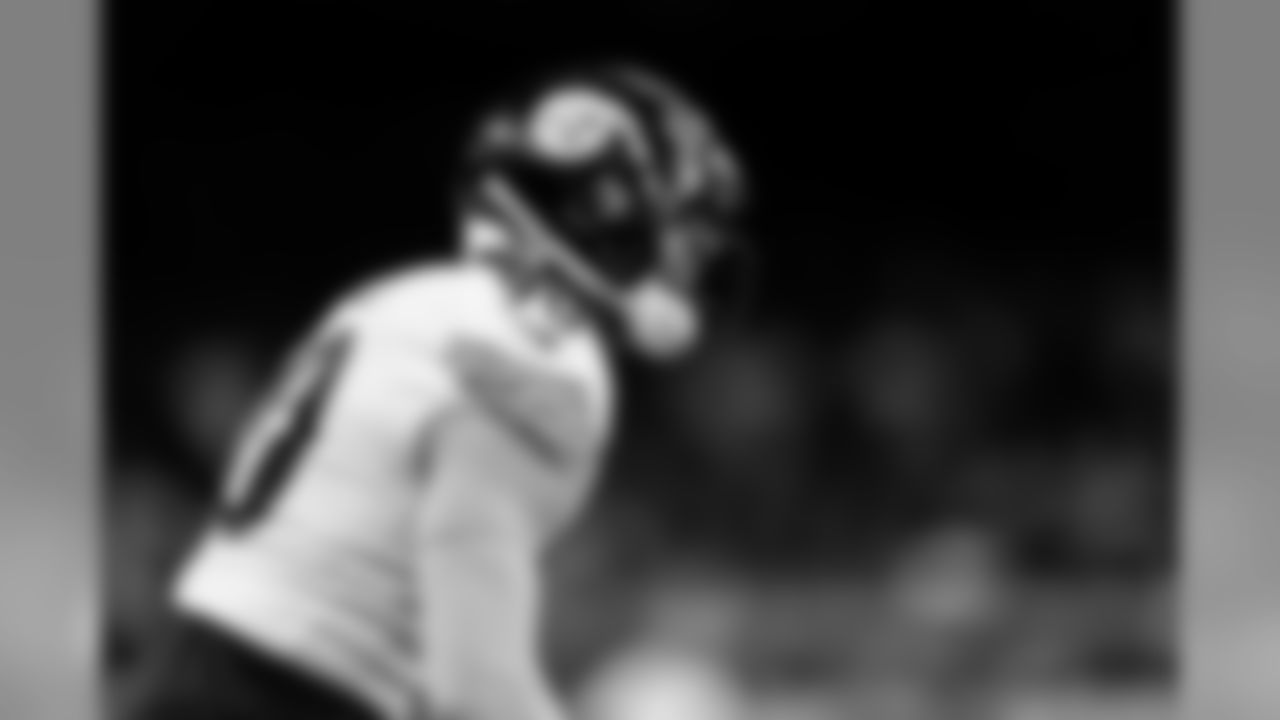 A 2018 Regular Season game between the Pittsburgh Steelers and the New Orleans Saints on Sunday, December 23, 2018.