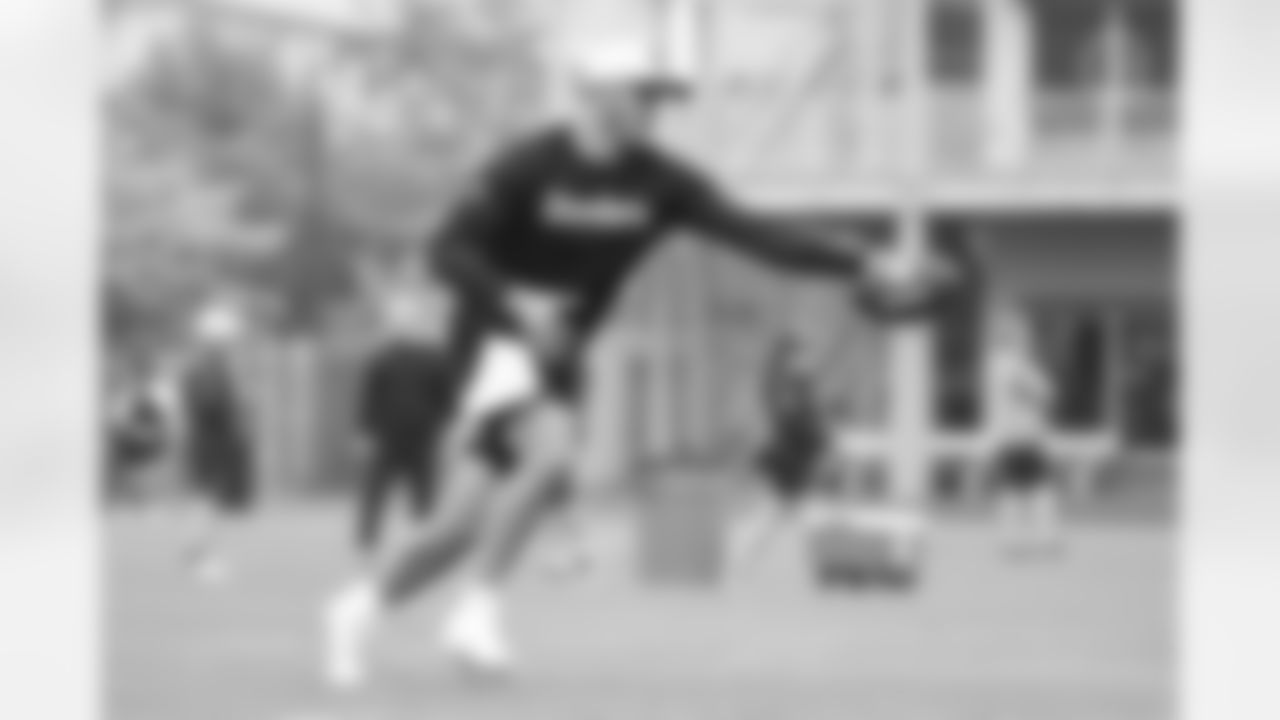 QB Mitch Trubisky - No. 10